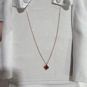 VCA sweet Alhambra carnelian necklace
